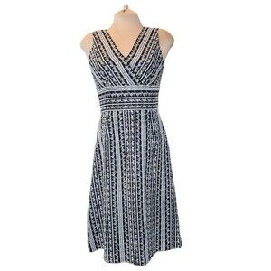 Adrianna Papell Black & White Linen Blend Embroidered Surplice Midi Dress Size 4